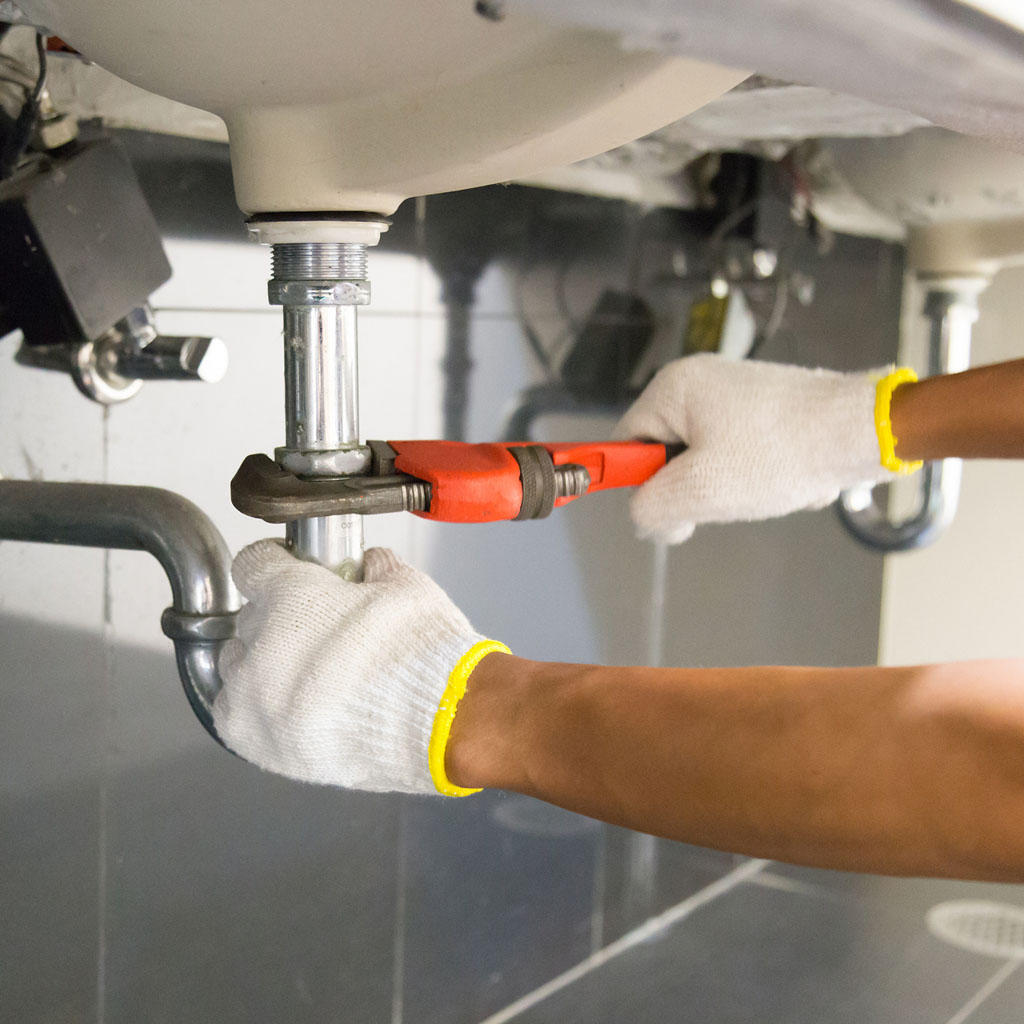 plumbing service in Loughton